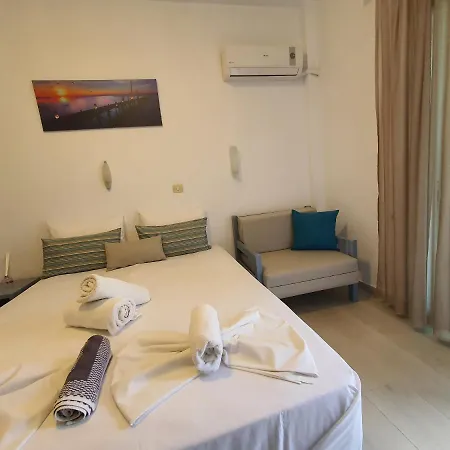 Sea La Vie - Maria Otel *